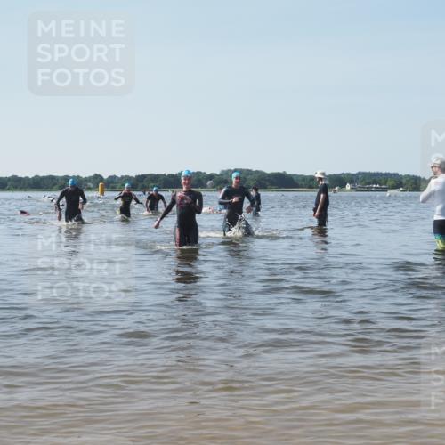 22.06.2025 - Viking Triathlon KatJ http://msf.ph/oto/8094528 22.06.2025 10:29:56 Schwimmen 175, 203, 264, 299, 473 meine-sportfotos.de
