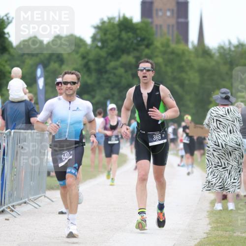 22.06.2025 - Viking Triathlon H.Heesch http://msf.ph/oto/8094534 22.06.2025 15:23:50 Laufen 169, 223, 366, 540, 621 meine-sportfotos.de