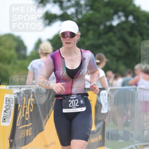 22.06.2025 - Viking Triathlon H.Heesch http://msf.ph/oto/8094590 22.06.2025 15:23:59 Laufen 37, 169, 202, 495 meine-sportfotos.de