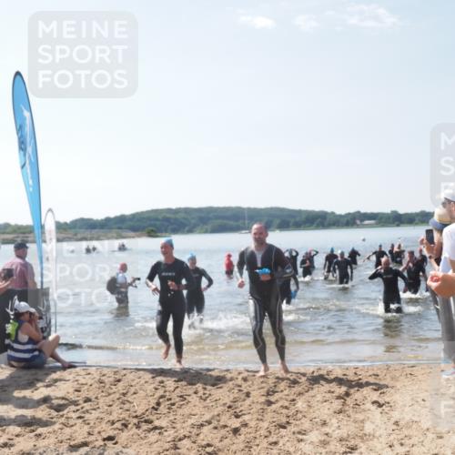 22.06.2025 - Viking Triathlon MichiJ http://msf.ph/oto/8094598 22.06.2025 10:40:25 Schwimmen 44, 228, 254, 275, 291, 375, 379, 385, 394, 487, 511, 514, 517, 553, 556, 644 meine-sportfotos.de