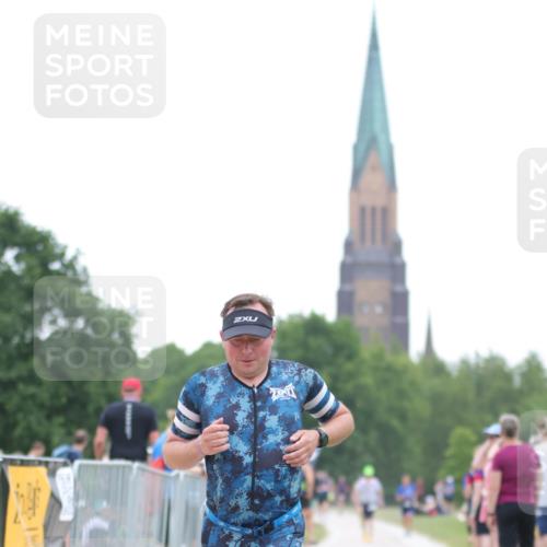 22.06.2025 - Viking Triathlon H.Heesch http://msf.ph/oto/8094728 22.06.2025 16:08:22 Laufen 466 meine-sportfotos.de