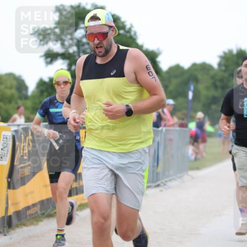 22.06.2025 - Viking Triathlon H.Heesch http://msf.ph/oto/8094785 22.06.2025 15:24:29 Laufen 210, 607 meine-sportfotos.de