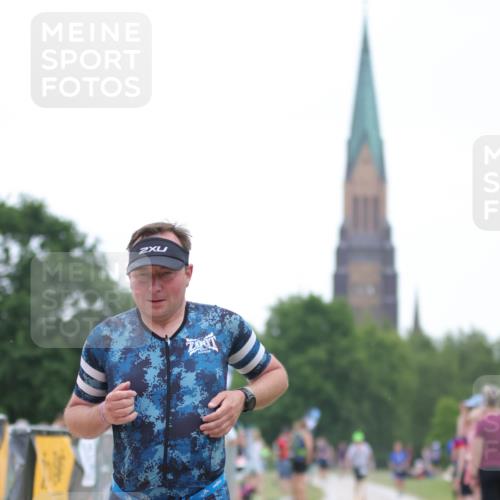 22.06.2025 - Viking Triathlon H.Heesch http://msf.ph/oto/8094791 22.06.2025 16:08:22 Laufen 466 meine-sportfotos.de