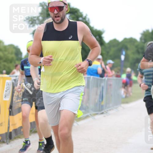 22.06.2025 - Viking Triathlon H.Heesch http://msf.ph/oto/8094796 22.06.2025 15:24:29 Laufen 210, 607 meine-sportfotos.de
