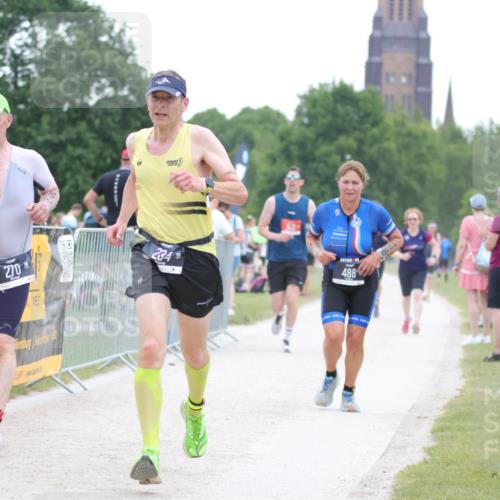 22.06.2025 - Viking Triathlon H.Heesch http://msf.ph/oto/8094841 22.06.2025 16:08:43 Laufen 234, 270, 488, 621 meine-sportfotos.de