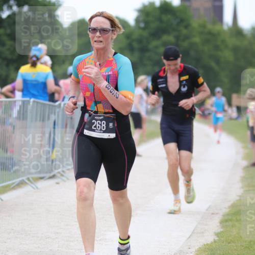 22.06.2025 - Viking Triathlon H.Heesch http://msf.ph/oto/8094850 22.06.2025 15:24:46 Laufen 60, 102, 200, 268 meine-sportfotos.de