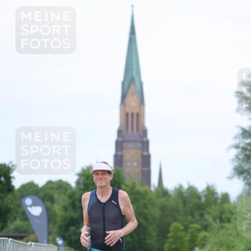 22.06.2025 - Viking Triathlon H.Heesch http://msf.ph/oto/8094867 22.06.2025 17:23:26 Laufen 346 meine-sportfotos.de