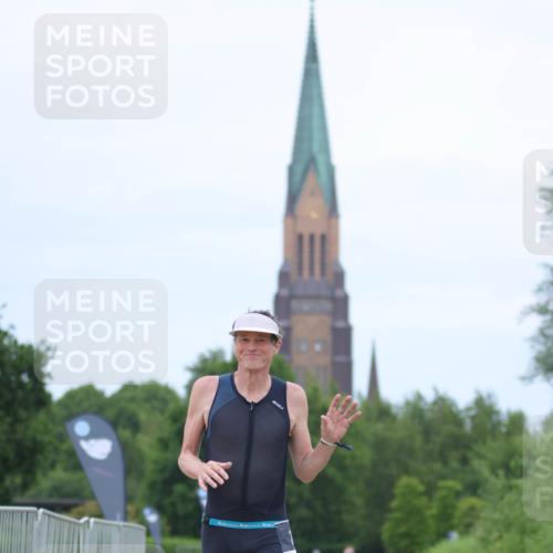 22.06.2025 - Viking Triathlon H.Heesch http://msf.ph/oto/8094892 22.06.2025 17:23:26 Laufen 346 meine-sportfotos.de