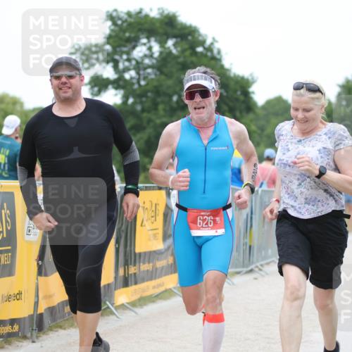 22.06.2025 - Viking Triathlon H.Heesch http://msf.ph/oto/8094896 22.06.2025 15:24:57 Laufen 626 meine-sportfotos.de