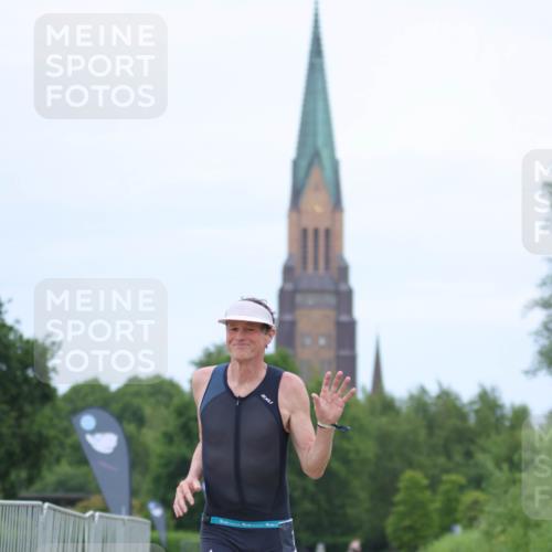 22.06.2025 - Viking Triathlon H.Heesch http://msf.ph/oto/8094914 22.06.2025 17:23:26 Laufen 346 meine-sportfotos.de