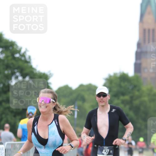 22.06.2025 - Viking Triathlon H.Heesch http://msf.ph/oto/8094953 22.06.2025 15:25:24 Laufen 97, 263, 427, 467, 605, 625 meine-sportfotos.de