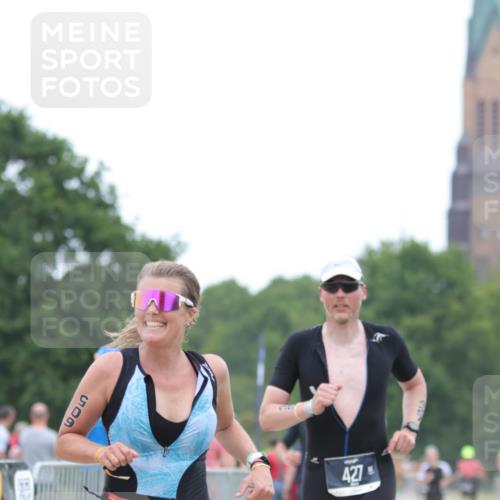 22.06.2025 - Viking Triathlon H.Heesch http://msf.ph/oto/8094960 22.06.2025 15:25:24 Laufen 97, 263, 427, 467, 605, 625 meine-sportfotos.de