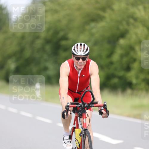 22.06.2025 - Viking Triathlon Yannick Fuchs http://msf.ph/oto/8094989 22.06.2025 13:52:56 Radfahren 160 meine-sportfotos.de