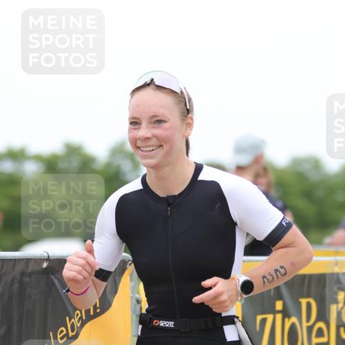 22.06.2025 - Viking Triathlon H.Heesch http://msf.ph/oto/8095022 22.06.2025 15:25:37 Laufen 22, 44, 343 meine-sportfotos.de