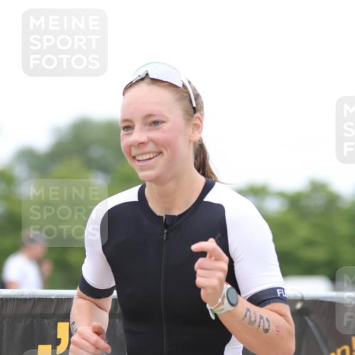22.06.2025 - Viking Triathlon H.Heesch http://msf.ph/oto/8095033 22.06.2025 15:25:38 Laufen 22, 44, 343 meine-sportfotos.de