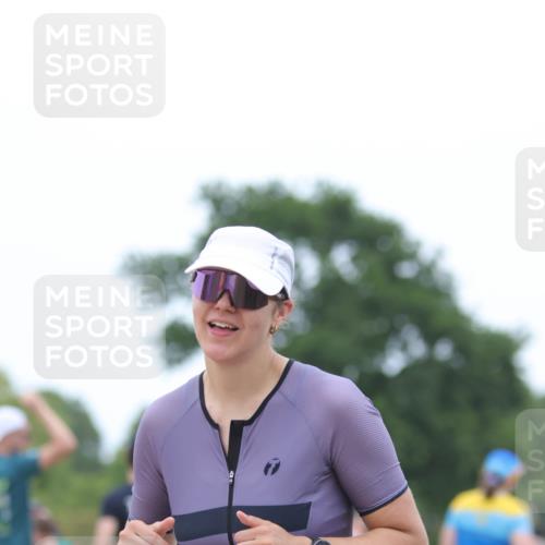 22.06.2025 - Viking Triathlon H.Heesch http://msf.ph/oto/8095114 22.06.2025 15:25:47 Laufen 460 meine-sportfotos.de
