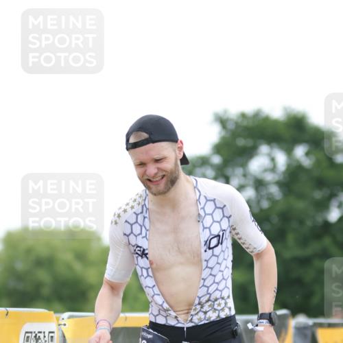 22.06.2025 - Viking Triathlon H.Heesch http://msf.ph/oto/8095198 22.06.2025 16:10:05 Laufen 396, 605 meine-sportfotos.de