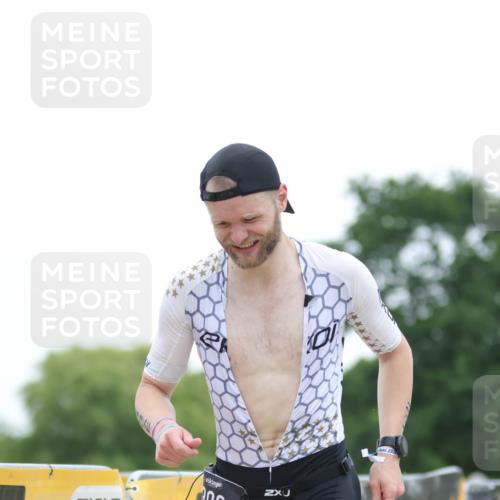 22.06.2025 - Viking Triathlon H.Heesch http://msf.ph/oto/8095207 22.06.2025 16:10:05 Laufen 396, 605 meine-sportfotos.de