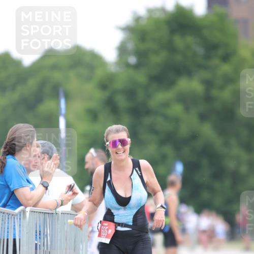 22.06.2025 - Viking Triathlon H.Heesch http://msf.ph/oto/8095258 22.06.2025 16:10:09 Laufen 396, 605 meine-sportfotos.de