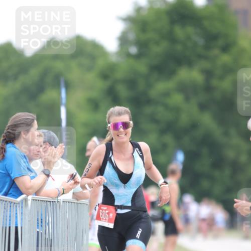 22.06.2025 - Viking Triathlon H.Heesch http://msf.ph/oto/8095270 22.06.2025 16:10:09 Laufen 396, 605 meine-sportfotos.de