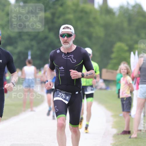 22.06.2025 - Viking Triathlon H.Heesch http://msf.ph/oto/8095291 22.06.2025 15:26:52 Laufen 370, 375, 507 meine-sportfotos.de