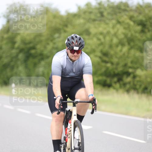 22.06.2025 - Viking Triathlon Yannick Fuchs http://msf.ph/oto/8095292 22.06.2025 14:14:01 Radfahren 303 meine-sportfotos.de
