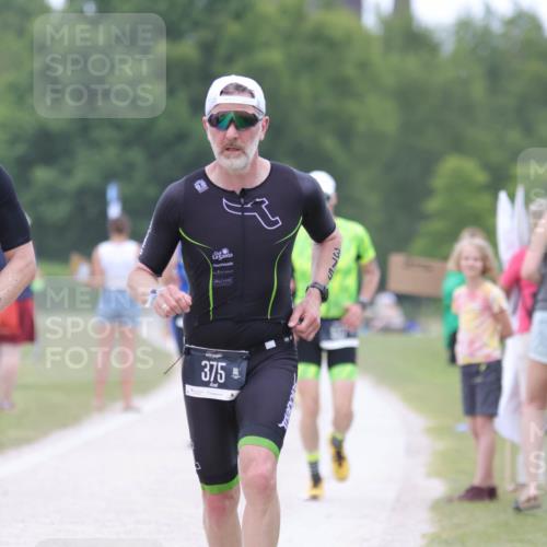 22.06.2025 - Viking Triathlon H.Heesch http://msf.ph/oto/8095302 22.06.2025 15:26:53 Laufen 370, 375, 507 meine-sportfotos.de