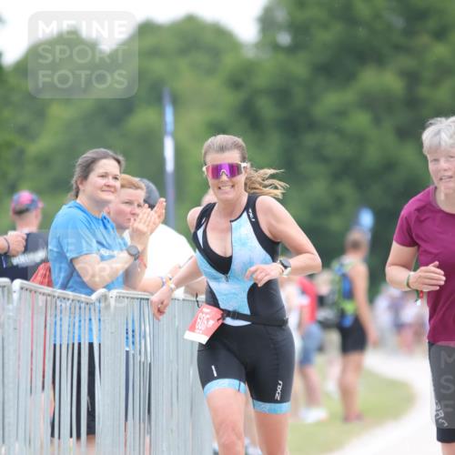 22.06.2025 - Viking Triathlon H.Heesch http://msf.ph/oto/8095320 22.06.2025 16:10:10 Laufen 396, 605 meine-sportfotos.de