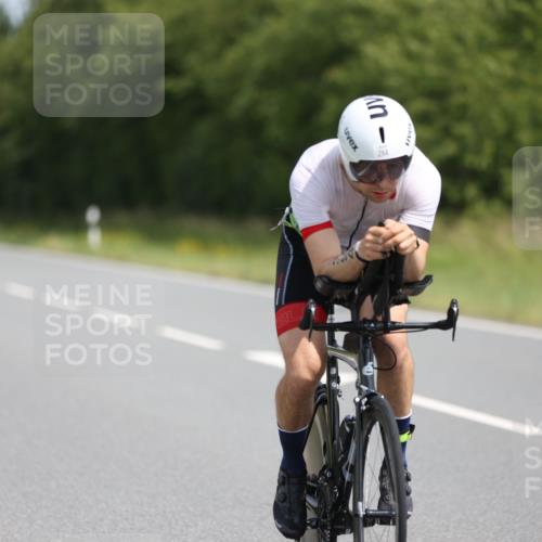 22.06.2025 - Viking Triathlon Yannick Fuchs http://msf.ph/oto/8095345 22.06.2025 11:57:55 Radfahren 5, 219, 229, 242, 271, 284, 294, 343, 429, 486 meine-sportfotos.de