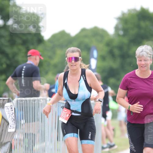 22.06.2025 - Viking Triathlon H.Heesch http://msf.ph/oto/8095356 22.06.2025 16:10:11 Laufen 605 meine-sportfotos.de