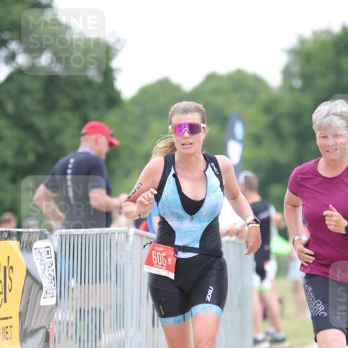 22.06.2025 - Viking Triathlon H.Heesch http://msf.ph/oto/8095380 22.06.2025 16:10:11 Laufen 605 meine-sportfotos.de