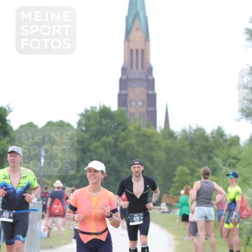 22.06.2025 - Viking Triathlon H.Heesch http://msf.ph/oto/8095382 22.06.2025 15:27:23 Laufen 130, 418, 419 meine-sportfotos.de