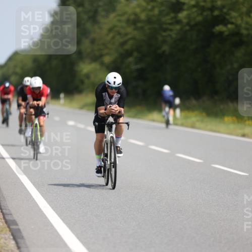 22.06.2025 - Viking Triathlon Yannick Fuchs http://msf.ph/oto/8095399 22.06.2025 11:57:58 Radfahren 5, 219, 271, 284, 294, 343, 429, 486 meine-sportfotos.de