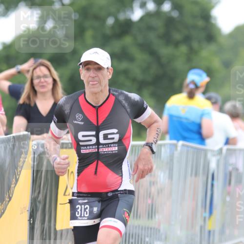 22.06.2025 - Viking Triathlon H.Heesch http://msf.ph/oto/8095411 22.06.2025 15:27:48 Laufen 61, 313, 489 meine-sportfotos.de