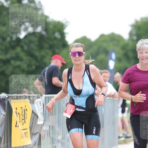 22.06.2025 - Viking Triathlon H.Heesch http://msf.ph/oto/8095425 22.06.2025 16:10:12 Laufen 605 meine-sportfotos.de