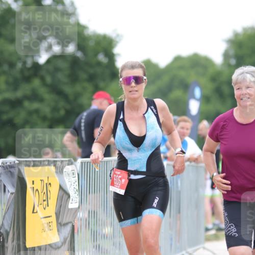 22.06.2025 - Viking Triathlon H.Heesch http://msf.ph/oto/8095436 22.06.2025 16:10:12 Laufen 605 meine-sportfotos.de