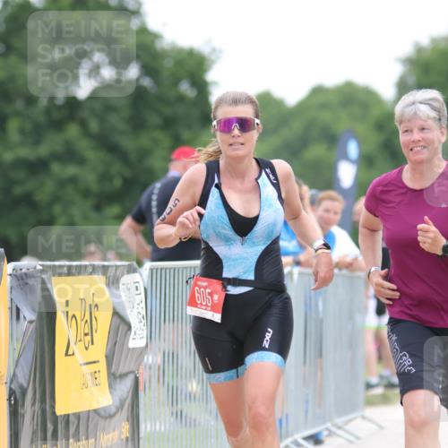 22.06.2025 - Viking Triathlon H.Heesch http://msf.ph/oto/8095447 22.06.2025 16:10:12 Laufen 605 meine-sportfotos.de