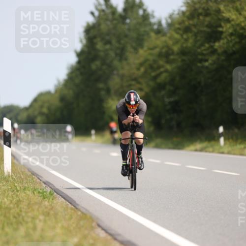 22.06.2025 - Viking Triathlon Yannick Fuchs http://msf.ph/oto/8095456 22.06.2025 11:20:44 Radfahren 169, 448, 508 meine-sportfotos.de