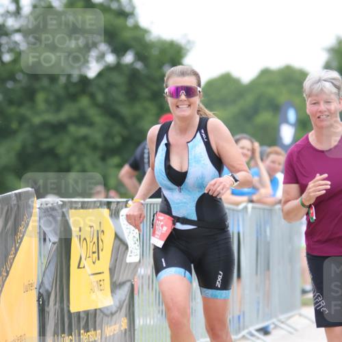 22.06.2025 - Viking Triathlon H.Heesch http://msf.ph/oto/8095467 22.06.2025 16:10:12 Laufen 605 meine-sportfotos.de