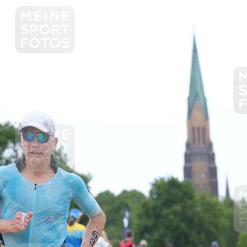 22.06.2025 - Viking Triathlon H.Heesch http://msf.ph/oto/8095547 22.06.2025 15:28:49 Laufen 68 meine-sportfotos.de