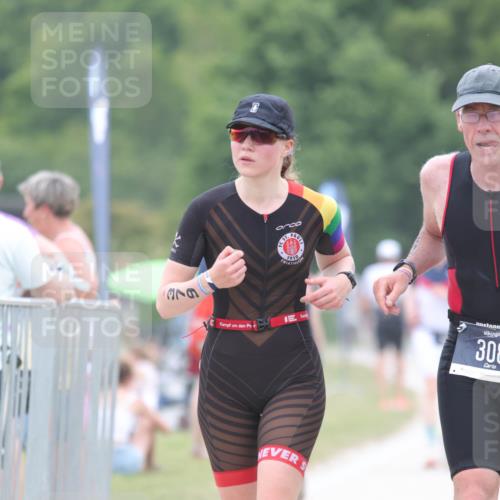 22.06.2025 - Viking Triathlon H.Heesch http://msf.ph/oto/8095629 22.06.2025 15:29:40 Laufen 308, 379 meine-sportfotos.de