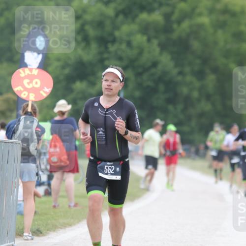 22.06.2025 - Viking Triathlon H.Heesch http://msf.ph/oto/8095669 22.06.2025 15:30:03 Laufen 552 meine-sportfotos.de