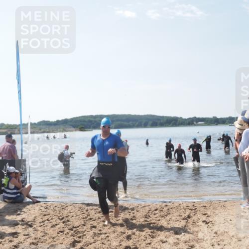22.06.2025 - Viking Triathlon MichiJ http://msf.ph/oto/8095876 22.06.2025 10:41:15 Schwimmen 94, 153, 314, 376, 390, 496, 631 meine-sportfotos.de