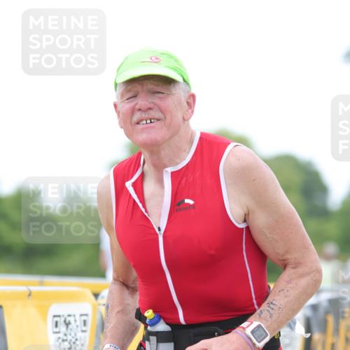 22.06.2025 - Viking Triathlon H.Heesch http://msf.ph/oto/8095897 22.06.2025 15:30:46 Laufen 160, 269 meine-sportfotos.de