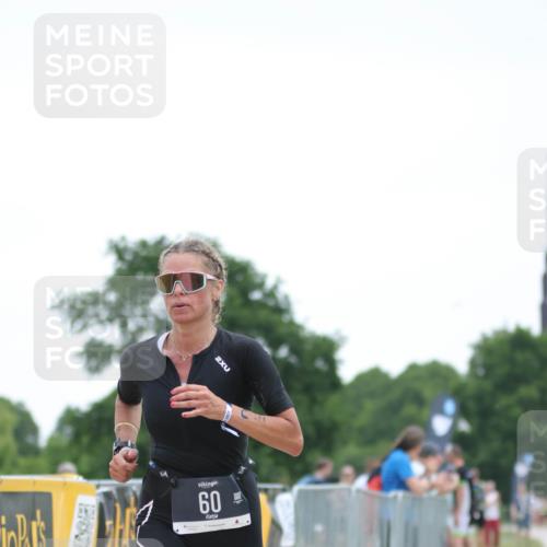 22.06.2025 - Viking Triathlon H.Heesch http://msf.ph/oto/8096010 22.06.2025 16:11:18 Laufen 60 meine-sportfotos.de