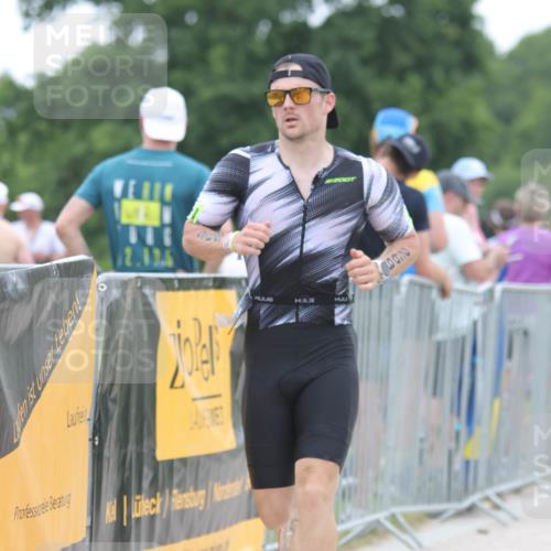 22.06.2025 - Viking Triathlon H.Heesch http://msf.ph/oto/8096058 22.06.2025 15:30:50 Laufen 160, 269 meine-sportfotos.de