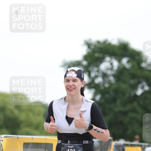 22.06.2025 - Viking Triathlon H.Heesch http://msf.ph/oto/8096171 22.06.2025 16:11:42 Laufen 431 meine-sportfotos.de