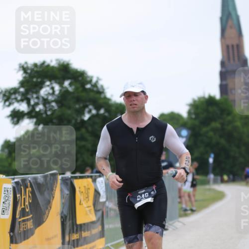 22.06.2025 - Viking Triathlon H.Heesch http://msf.ph/oto/8096241 22.06.2025 16:12:04 Laufen 246 meine-sportfotos.de