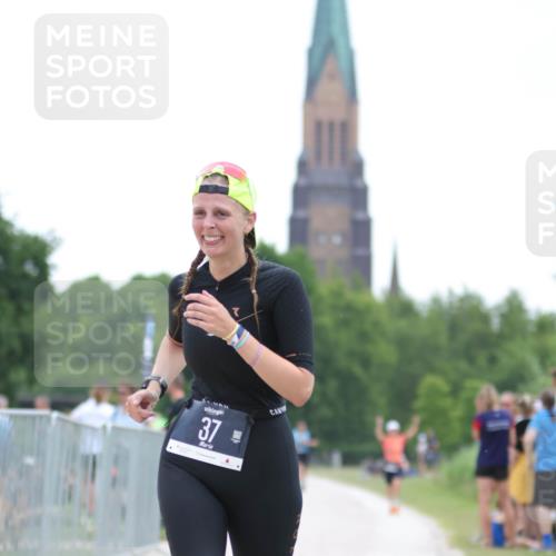22.06.2025 - Viking Triathlon H.Heesch http://msf.ph/oto/8096269 22.06.2025 16:12:58 Laufen 37 meine-sportfotos.de