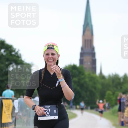 22.06.2025 - Viking Triathlon H.Heesch http://msf.ph/oto/8096291 22.06.2025 16:12:58 Laufen 37 meine-sportfotos.de